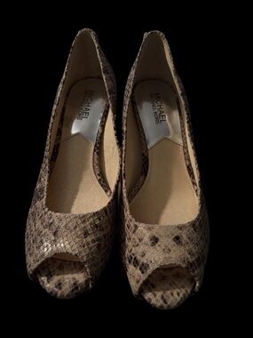 Michael Kors Crocodile Peep Toe Pumps - Like New
